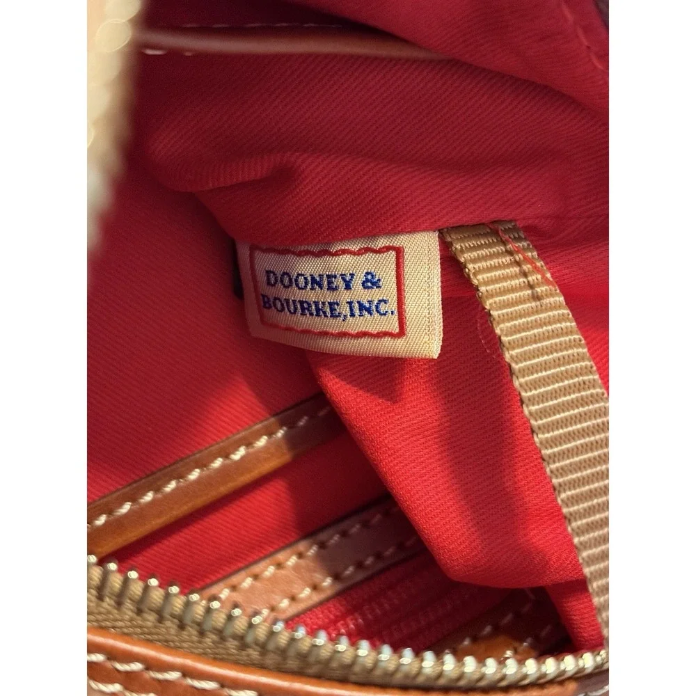 Dooney & Bourke Pebble Grain Paige Sac Shoulder Bag Wine Bordeaux‎ NWOT
